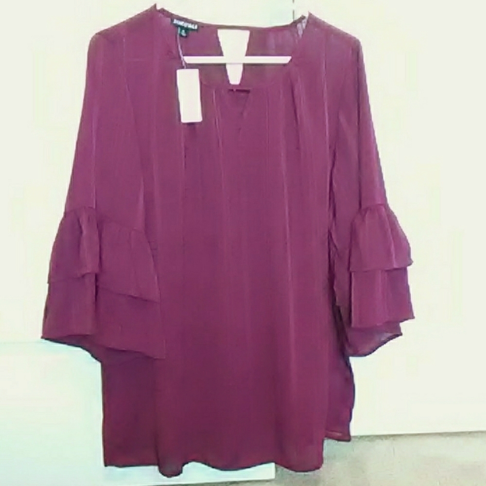 NWT Roz & Ali Top
